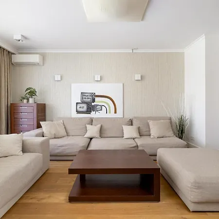 Ecru 3-bedroom Luxurious Wwa21 Варшава