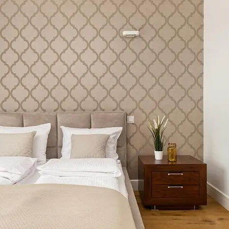 Apartment Ecru 3-bedroom Luxurious Wwa21