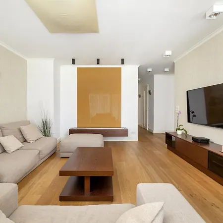 Ecru 3-bedroom Luxurious Wwa21