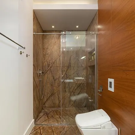 Ecru 3-bedroom Luxurious Wwa21 Warschau