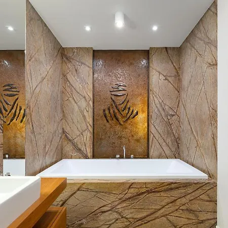 Ecru 3-bedroom Luxurious Wwa21 Varşova