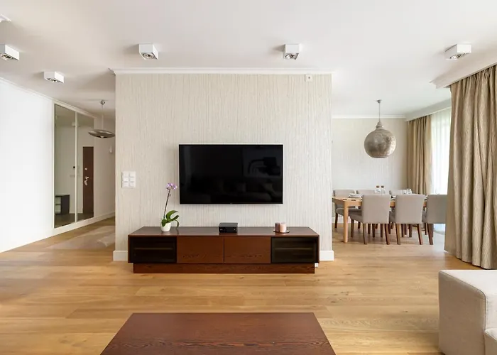 Ecru 3-bedroom Luxurious Wwa21 * Varsovie