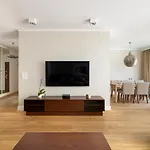 Ecru 3-bedroom Luxurious Wwa21 * Varsóvia