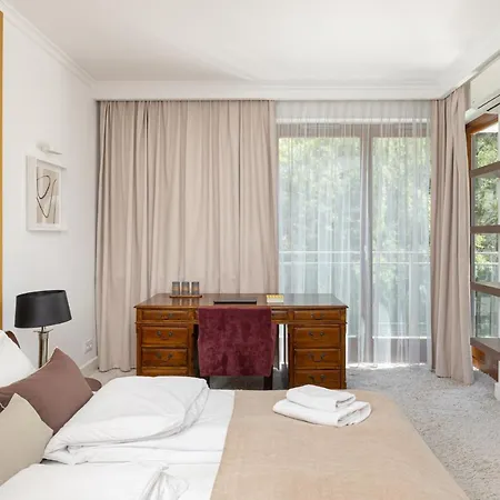 Ecru 3-bedroom Luxurious Wwa21 Varsóvia