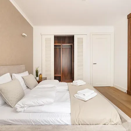 Apartman Ecru 3-bedroom Luxurious Wwa21 *